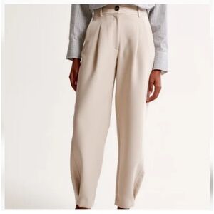 NWT Abercrombie & Fitch High Rise Taper Tailored Pant in Light Taupe 25 Short